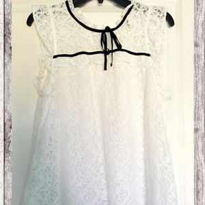 NY and Co SZ S Sheer White Lace Shirt